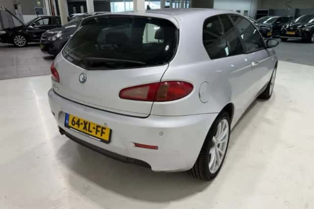 Alfa Romeo 147 (2007) thumbnail 4