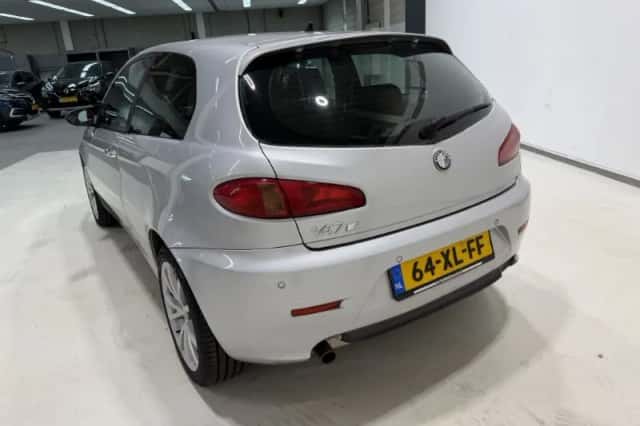 Alfa Romeo 147 (2007) thumbnail 5