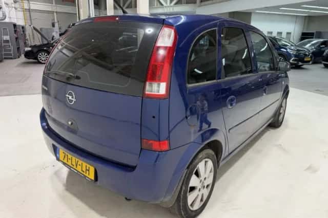 Opel Meriva (2003) thumbnail 4
