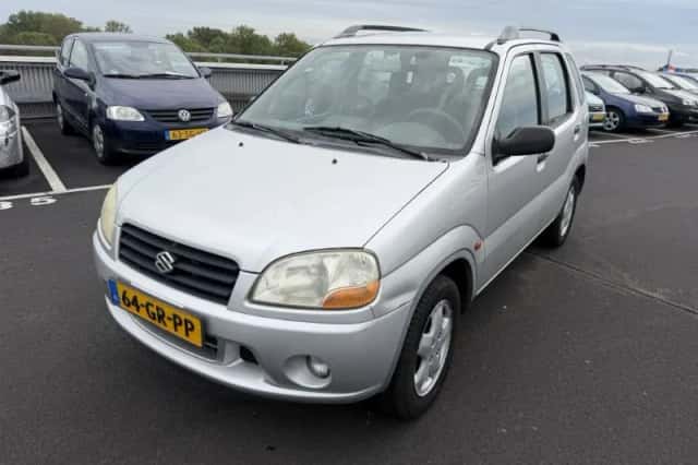 Suzuki Ignis (2001) thumbnail 1
