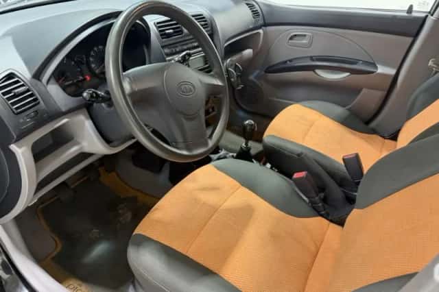 Kia Picanto (2006) thumbnail 6