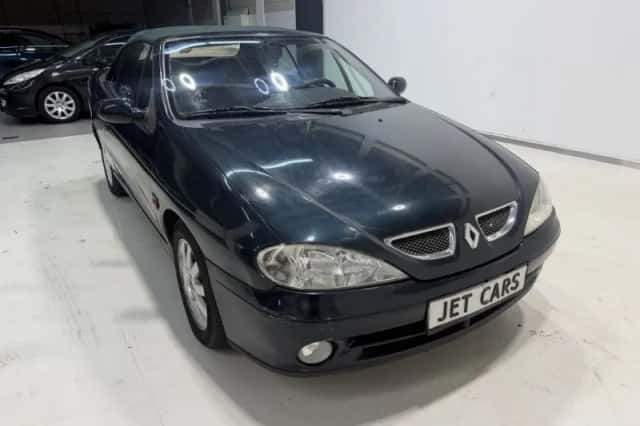 Renault Mégane (2001) thumbnail 1