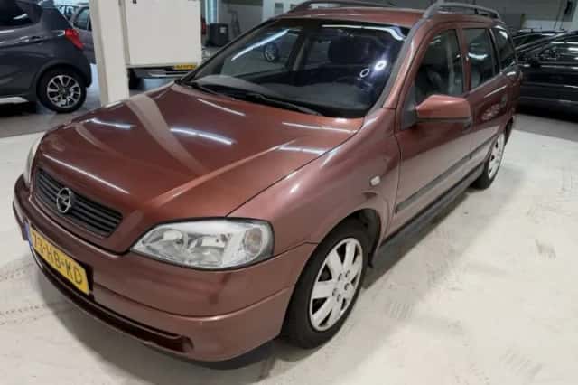 Opel Astra (2001) thumbnail 2
