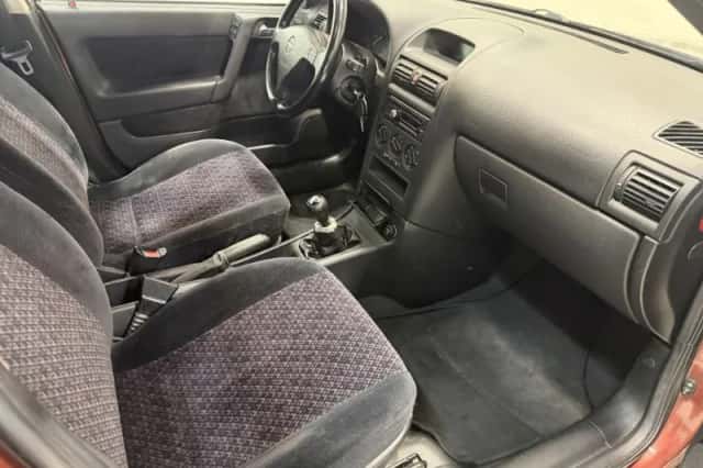 Opel Astra (2001) thumbnail 3