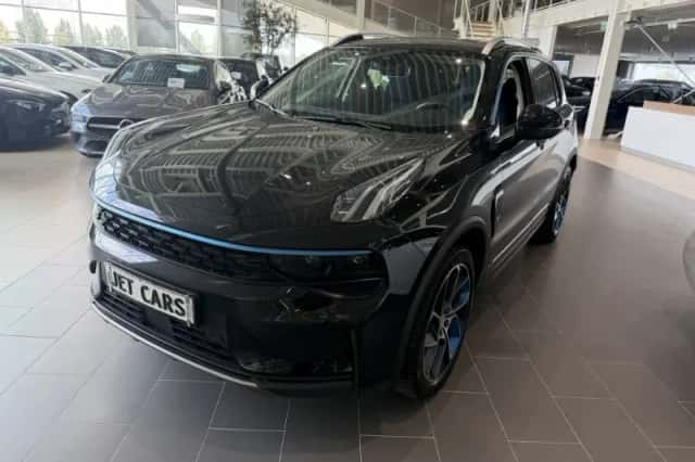 Lynk & Co 01 (2023) thumbnail 1