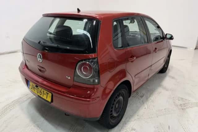 Volkswagen Polo (2005) thumbnail 4