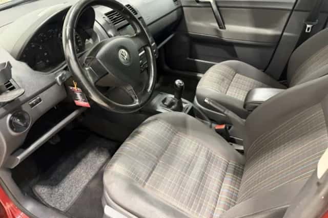 Volkswagen Polo (2005) thumbnail 6