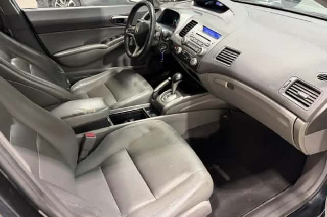 Honda Civic (2008) thumbnail 3