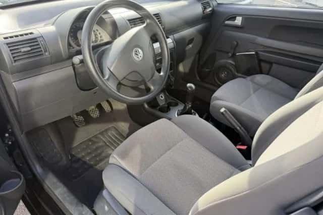 Volkswagen Fox (2009) thumbnail 6