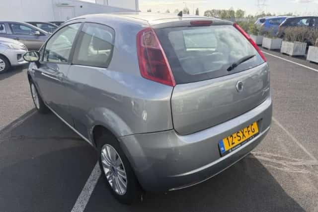 Fiat Grande Punto (2006) thumbnail 5