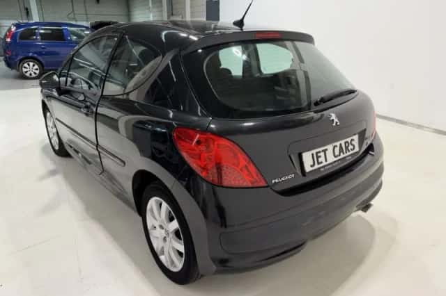 Peugeot 207 (2007) thumbnail 3
