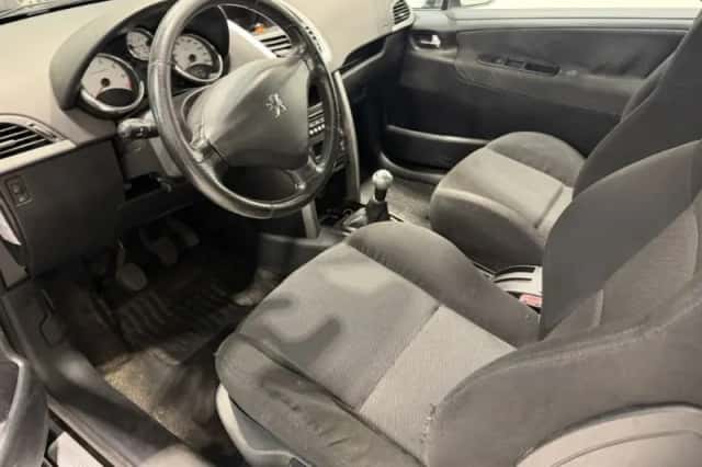 Peugeot 207 (2007) thumbnail 5
