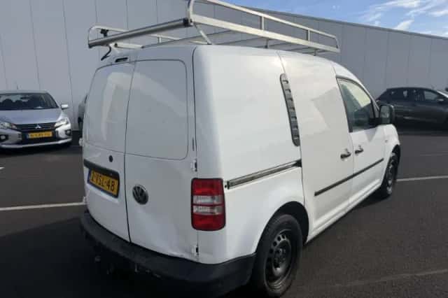 Volkswagen Caddy (2012) thumbnail 4