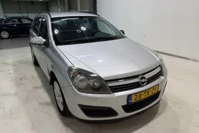 Opel Astra (2006) thumbnail 1