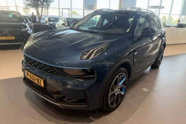 Lynk & Co 01 (2022) thumbnail 2