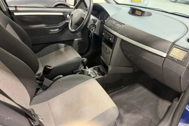 Opel Meriva (2004) thumbnail 5