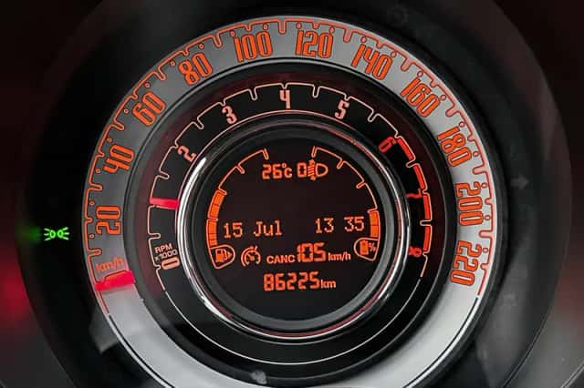 Fiat 500 (2021) thumbnail 4