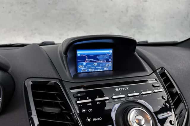 Ford Fiesta (2017) thumbnail 4