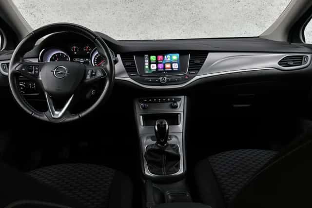 Opel Astra (2022) thumbnail 2