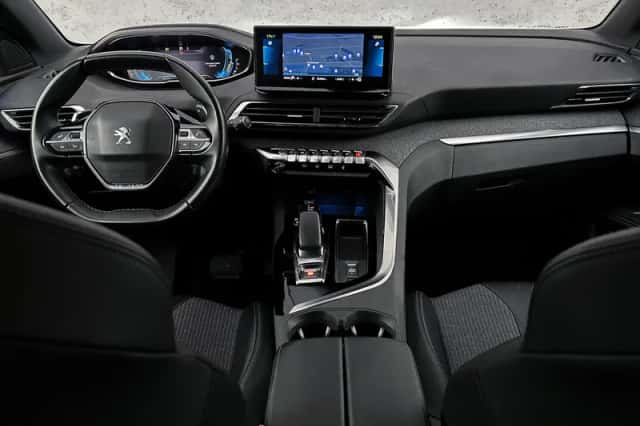 Peugeot 3008 (2023) thumbnail 2