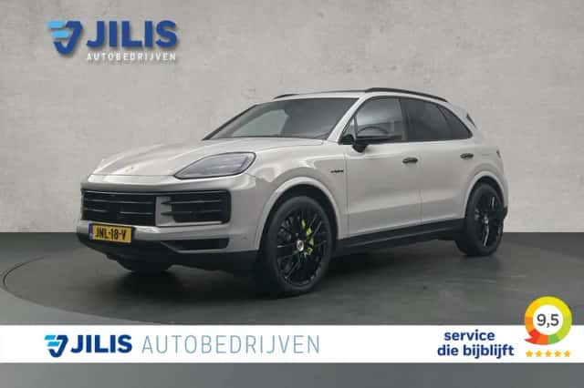 Porsche Cayenne (2024) thumbnail 1
