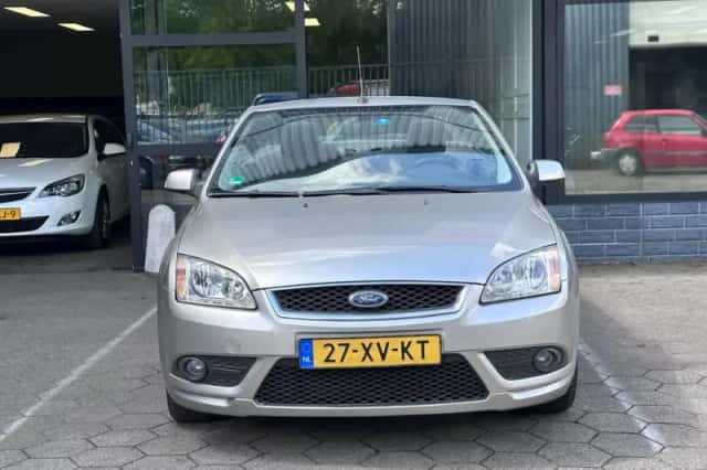 Ford Focus (2007) thumbnail 2