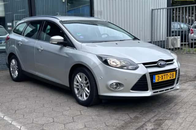 Ford Focus (2014) thumbnail 1