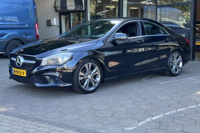 Mercedes-Benz CLA-Klasse (2013) thumbnail 3