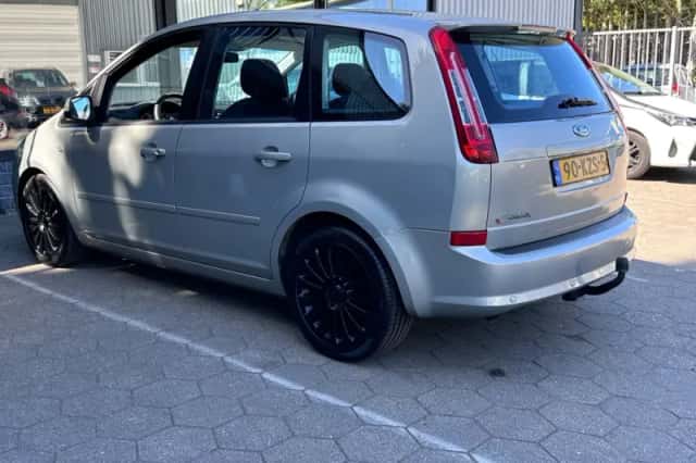 Ford C-Max (2010) thumbnail 6