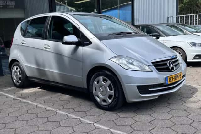 Mercedes-Benz A-Klasse (2011) thumbnail 1
