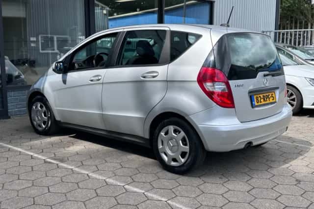 Mercedes-Benz A-Klasse (2011) thumbnail 6