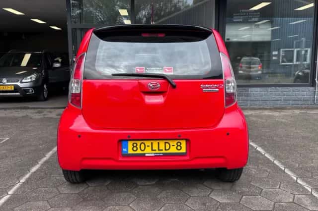 Daihatsu Sirion (2010) thumbnail 5
