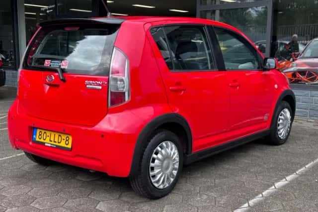 Daihatsu Sirion (2010) thumbnail 6