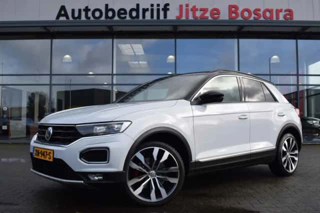 Volkswagen T-Roc (2018) thumbnail 1