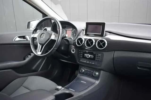 Mercedes-Benz B-Klasse (2013) thumbnail 2