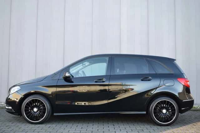 Mercedes-Benz B-Klasse (2013) thumbnail 3