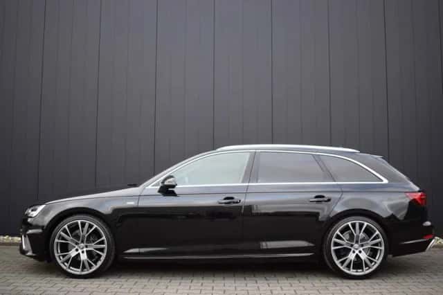 Audi A4 (2019) thumbnail 3