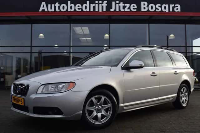 Volvo V70 (2011) thumbnail 1