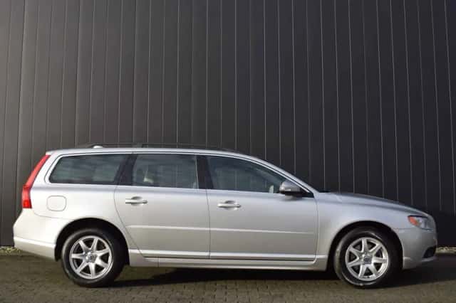 Volvo V70 (2011) thumbnail 4