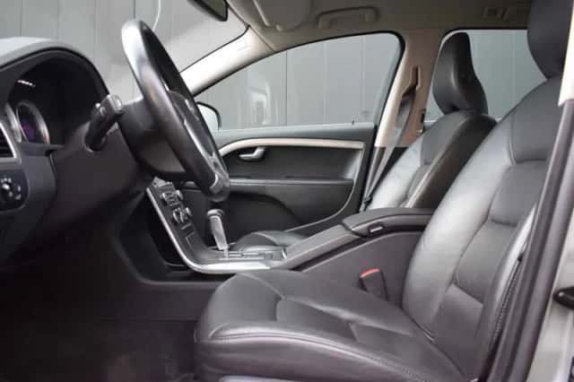 Volvo V70 (2011) thumbnail 6