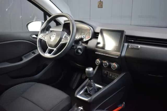 Renault Clio (2020) thumbnail 2