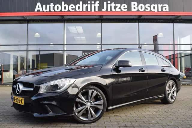 Mercedes-Benz CLA-Klasse (2015) thumbnail 1