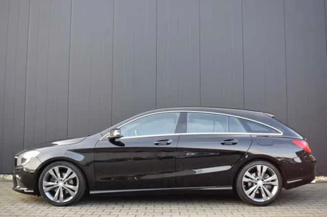 Mercedes-Benz CLA-Klasse (2015) thumbnail 3
