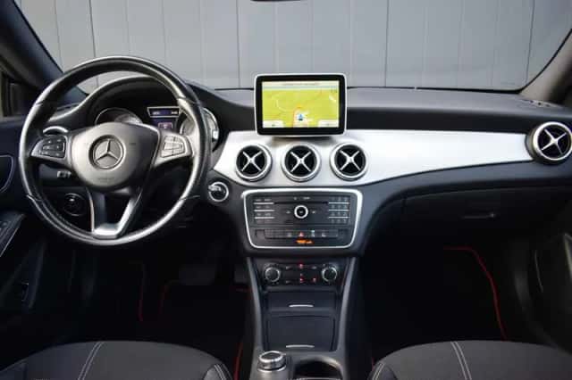 Mercedes-Benz CLA-Klasse (2015) thumbnail 6