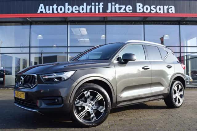 Volvo XC40 (2019) thumbnail 1