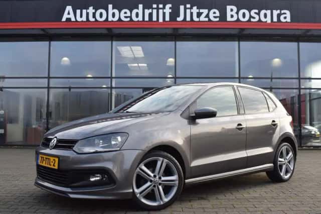 Volkswagen Polo (2012) thumbnail 1