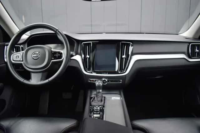 Volvo V60 (2019) thumbnail 6
