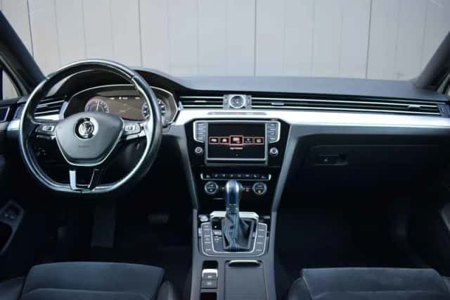 Volkswagen Passat (2015) thumbnail 6