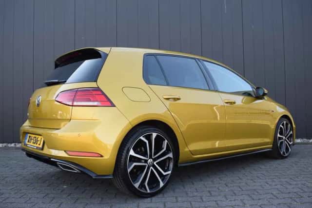 Volkswagen Golf (2019) thumbnail 5