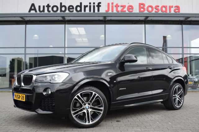 BMW X4 (2015) thumbnail 1